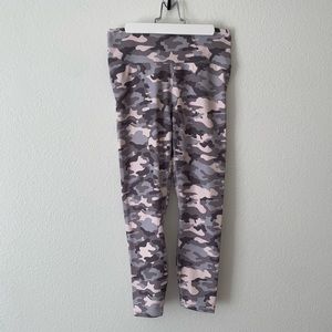 FABLETICS Camo Power Hold Leggings